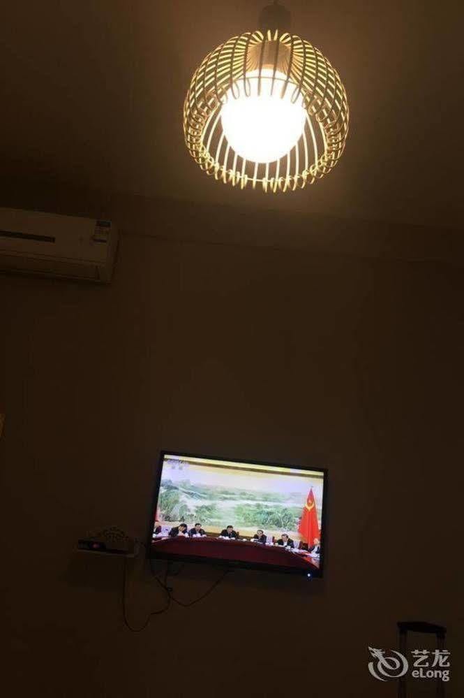 Luoyang Love Me Fashion Hotel Εξωτερικό φωτογραφία